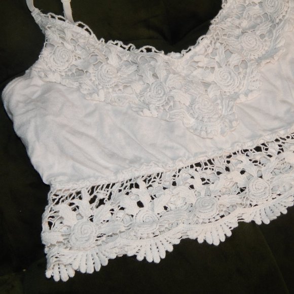 White Crochet Crop Top - Picture 2 of 4